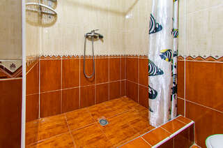 Гостиница Афина Витязево Стандартный четырехместный номер-3